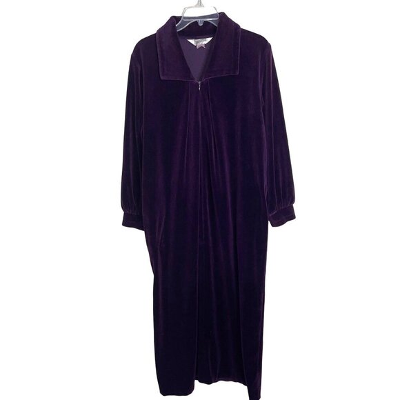 Diamond Tea Vintage Womens Robe Size Small Purple Velour Half Zip Long Sleeves